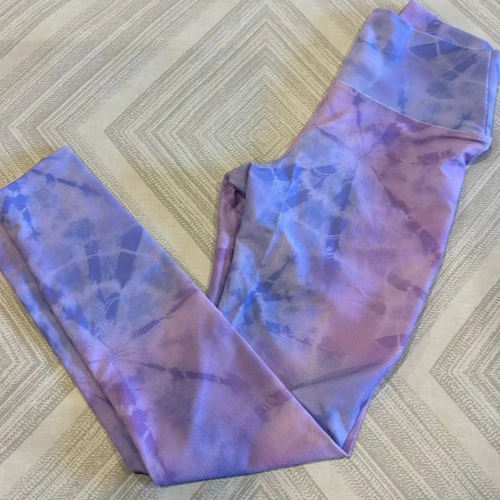 Beach Riot Women’s High Waist Ribbed Leggings, Shades of Purple Tie Dye
